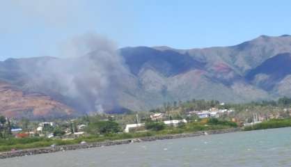 Deux importants incendies en cours au Mont-Dore et à La Tamoa