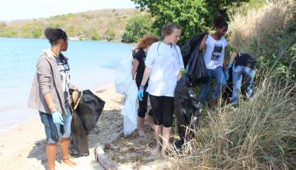 Une matinée axée sur le développement durable de leur baie au lycée Jules-Garnier