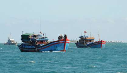 Le blue boat intercepté mercredi par la marine a fait naufrage