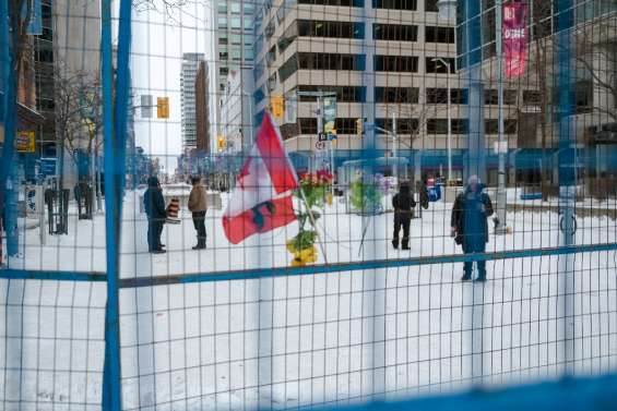 Après 24 jours de manifestations, la police reprend le contrôle d'Ottawa