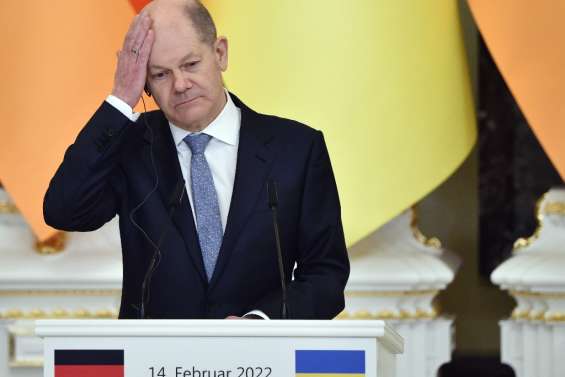 Ukraine: Scholz attendu à Moscou, timides espoirs d'éviter la guerre