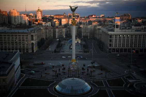 Kiev loin du front, mais la guerre de plus en plus près du coeur