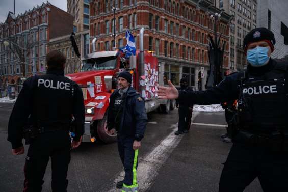 Contestation au Canada: la police se déploie dans les rues d'Ottawa