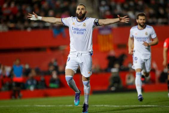 Benzema devient le meilleur buteur français de l'histoire avec 413 buts