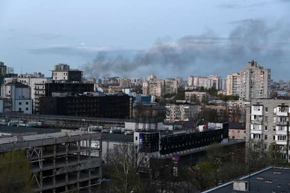 Ukraine: Kiev frappée en pleine visite du chef de l'ONU, l'Est et le Sud sous les bombes