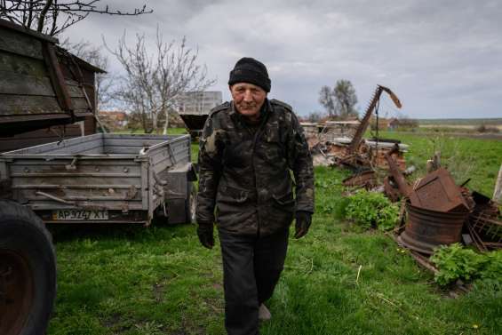 Ukraine: dans les campagnes du front sud, les plus pauvres sèment sous les bombes