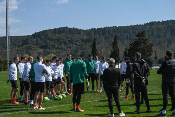 Foot: Shakhtar Donetsk, l'exil sans fin d'un club ukrainien