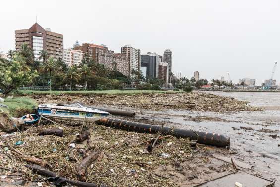 Afrique du Sud: manque d'eau, d'électricité, une semaine après le début des inondations