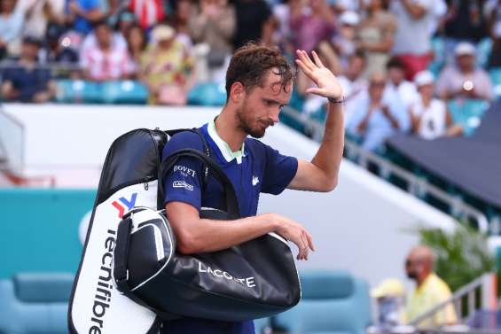 Tennis/Miami: Medvedev, stoppé en quart par Hurkacz, attendra pour redevenir N.1 mondial