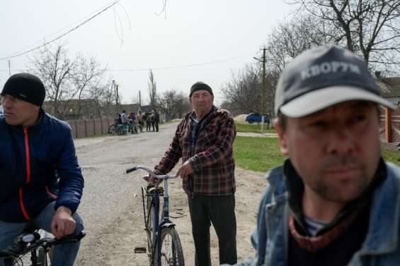 Sur la ligne de front dans le sud de l'Ukraine, un village dévasté