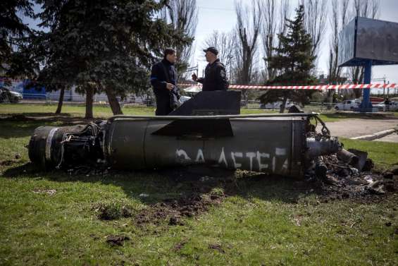 Ukraine: Zelensky demande 