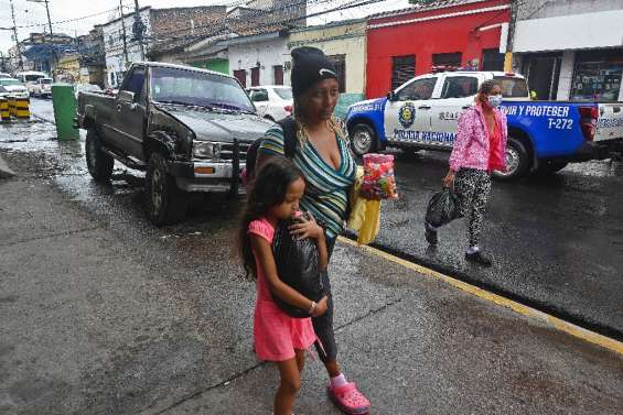 L'Amérique centrale, purgatoire des migrants cubains en route vers le rêve américain