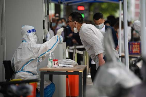 Covid à Pékin: le dépistage redémarre après un foyer dans un bar