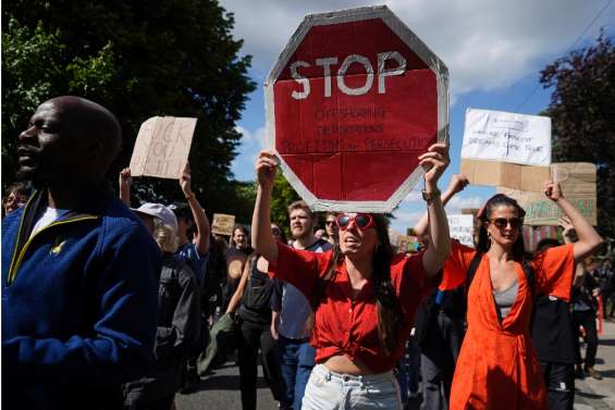 Royaume-Uni: Recours en justice à la veille de l'expulsion prévue de migrants au Rwanda