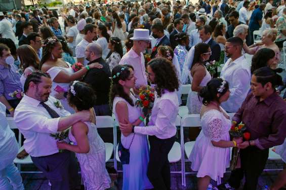 Mariage géant à New York pour oublier la pandémie 