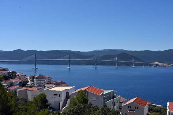 La Croatie inaugure un pont crucial vers Dubrovnik, en contournant la Bosnie
