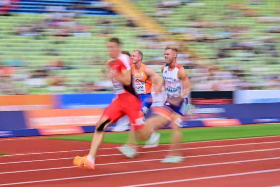 Athlétisme: Mayer échoue dans sa 