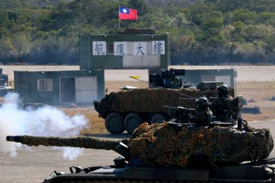 Taïwan: exercices d'artillerie simulant la défense contre une invasion chinoise