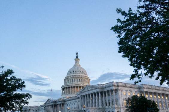 Victoire pour Biden avec l'adoption de son plan pour le climat et la santé au Congrès