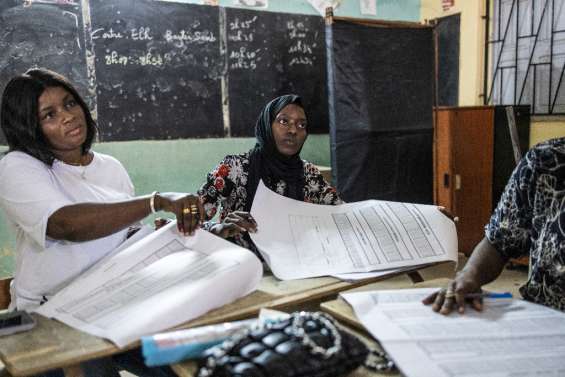 Sénégal: poursuite du décompte des législatives revendiquées par les deux camps