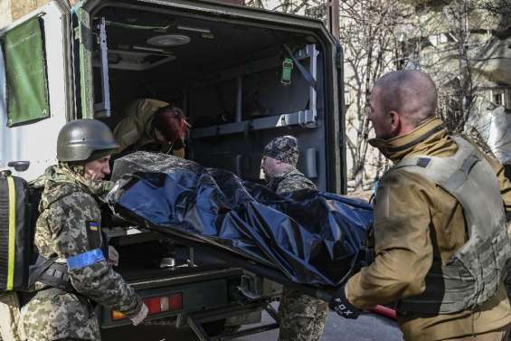 Kiev reconnaît 9.000 soldats tués, l'UE envisage une mission d'entraînement