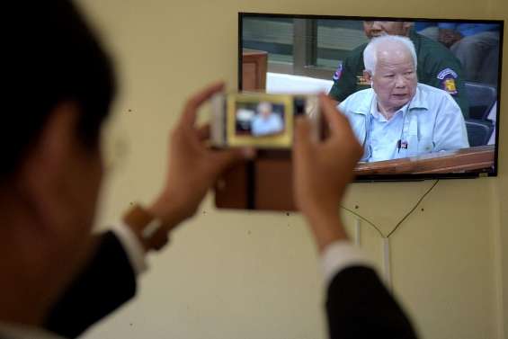 Cambodge: perpétuité pour le dernier dignitaire khmer rouge vivant, clap de fin pour le tribunal spécial