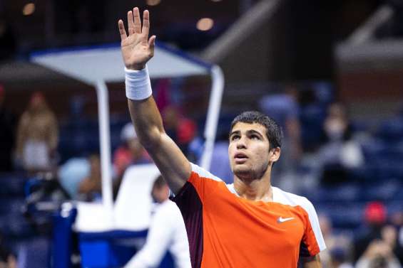 US Open: Alcaraz en demie après 5h de jeu en sauvant une balle de match contre Sinner