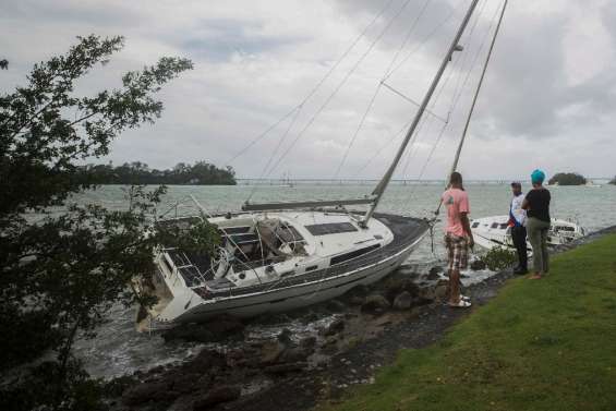 Désormais ouragan majeur, Fiona menace les îles Turques-et-Caïques