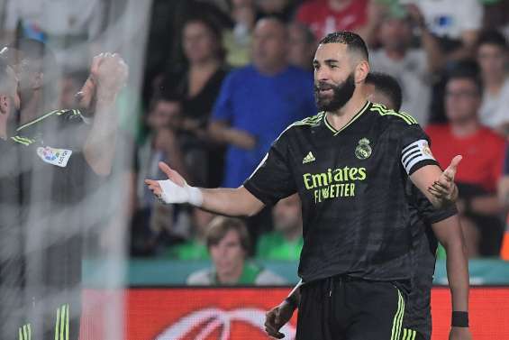 Espagne: le Ballon d'Or Benzema porte le Real à Elche