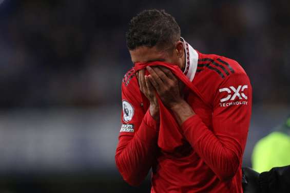 Angleterre: Varane sort sur blessure et en larmes lors de Chelsea-Manchester United