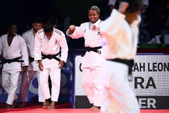 Mondiaux de judo: l'équipe de France en argent dans l'épreuve par équipes mixte