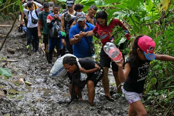 Dans la jungle du Darien, les migrants  vénézuéliens s'accrochent au rêve américain