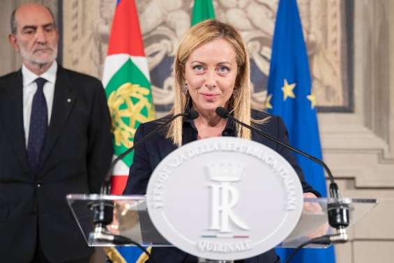 Italie: Meloni prend ses fonctions, l'UE prête à 