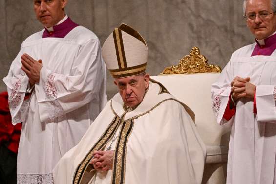 Le pape célèbre Noël au Vatican, en pensée avec l'Ukraine