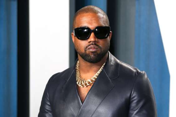 Kanye West affiche son admiration pour Hitler et fait fuir le réseau social Parler