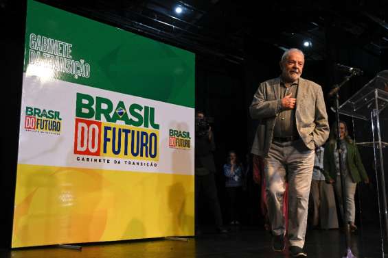 Brésil: investiture festive mais sous haute surveillance pour Lula