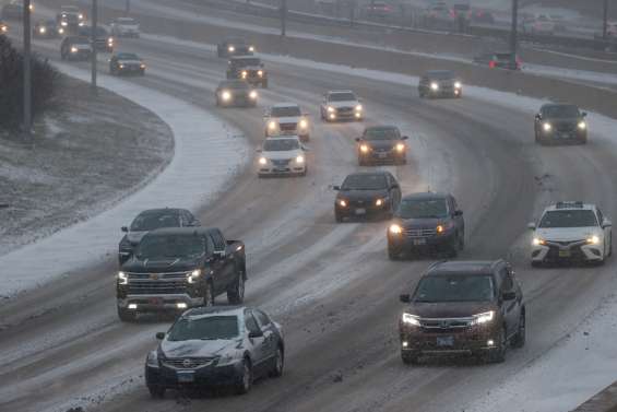 Plus de 70% des Américains touchés par une vaste tempête hivernale à l'avant-veille de Noël