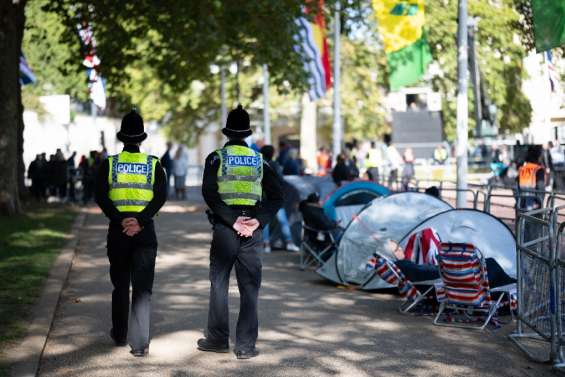 Un policier londonien reconnaît 24 viols et de multiples agressions