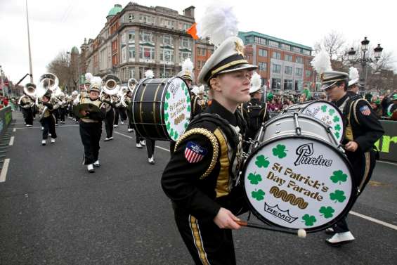 Dans la liesse et la bière, l'Irlande célèbre la Saint Patrick