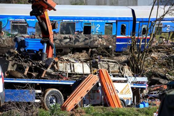 Collision ferroviaire en Grèce : la justice élargit ses poursuites