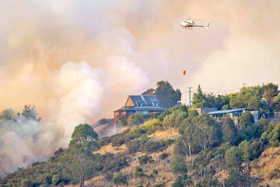 Christchurch en proie aux flammes