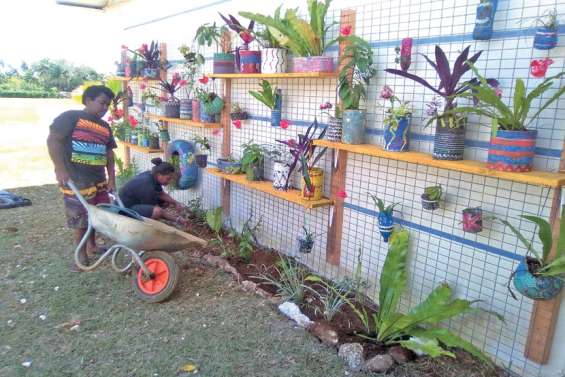 De l’amour des plantes est né un mur végétal