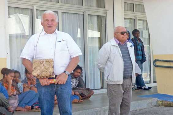 Un nouveau directeur au lycée