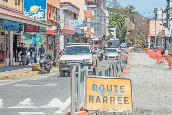 Chantier du Néobus :  commerces en péril rue Unger