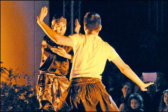 Danse dans les coulisses