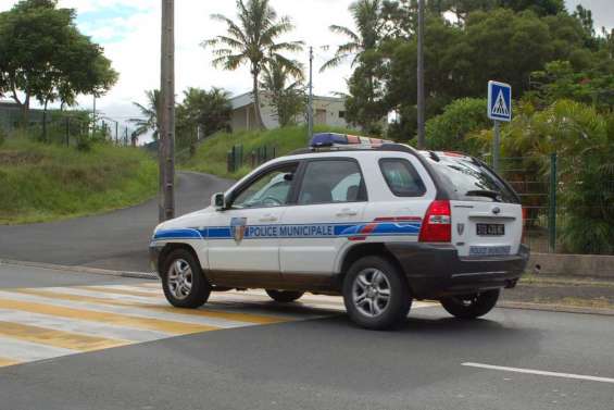 La police attend la relève