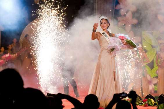  Rauata Temauri, élue Miss Tahiti 2011