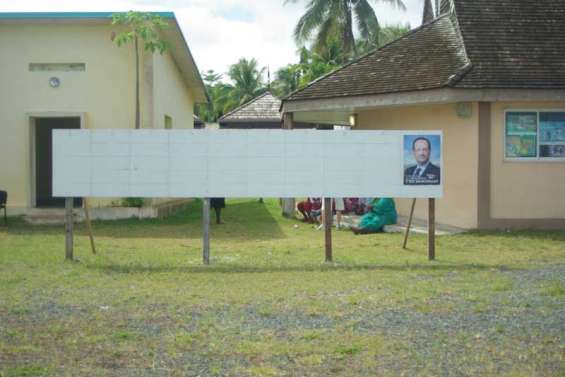 Les Îles boudent les urnes