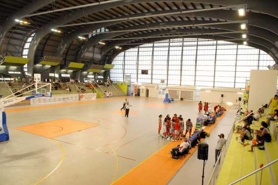 Un revêtement qui fait bondir les basketteurs