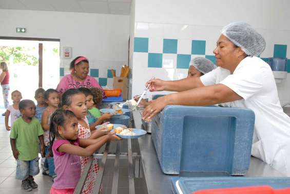 Le conflit des cantines s'invite pour la rentrée